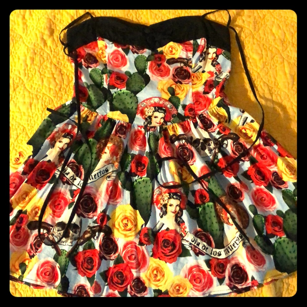 Pin up Mexican Día de los Muertos dress.